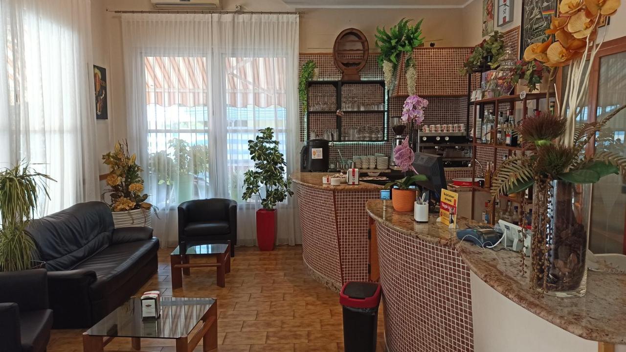 卡拉维拉酒店 贝拉里亚-伊贾马里纳 外观 照片